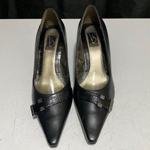 Victoria Spenser black heels shoes size 7M